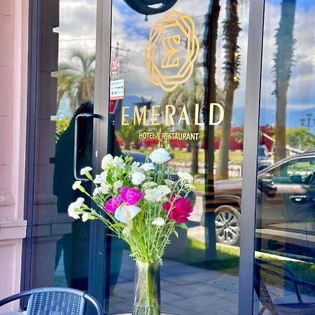 Emerald Hotel Батумі Екстер'єр фото